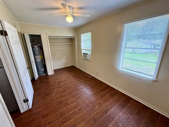 Photo - 519 McGuire Ln