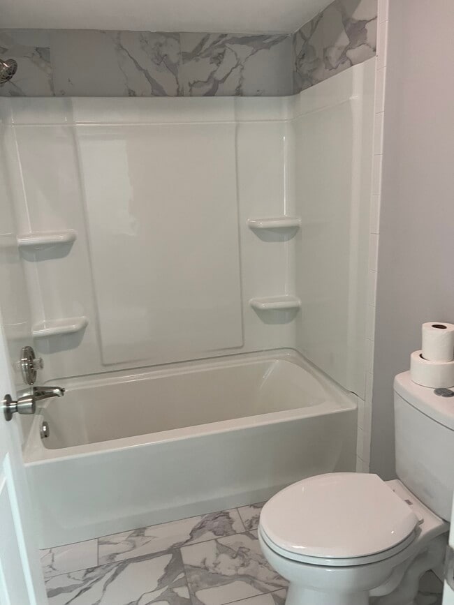 Photo - 2005 McMullen Ave