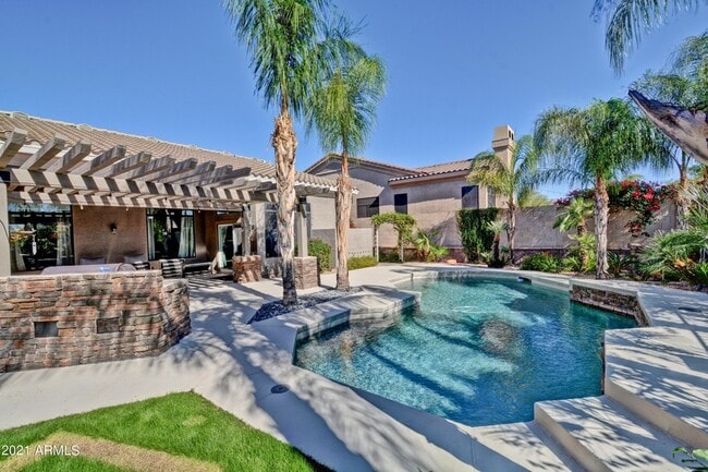 13059 E Poinsettia Dr