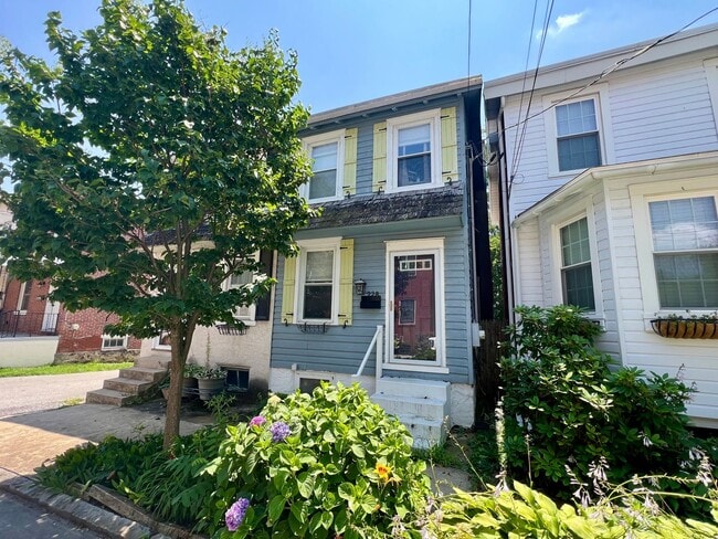 Stunning 2-Bedroom Townhome in West Cheste... - Stunning 2-Bedroom Townhome in West Cheste...
