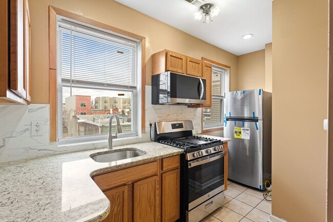 Photo - 1237 W Allegheny Ave Unidad 1