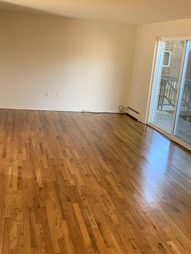 Lakeview Apartments