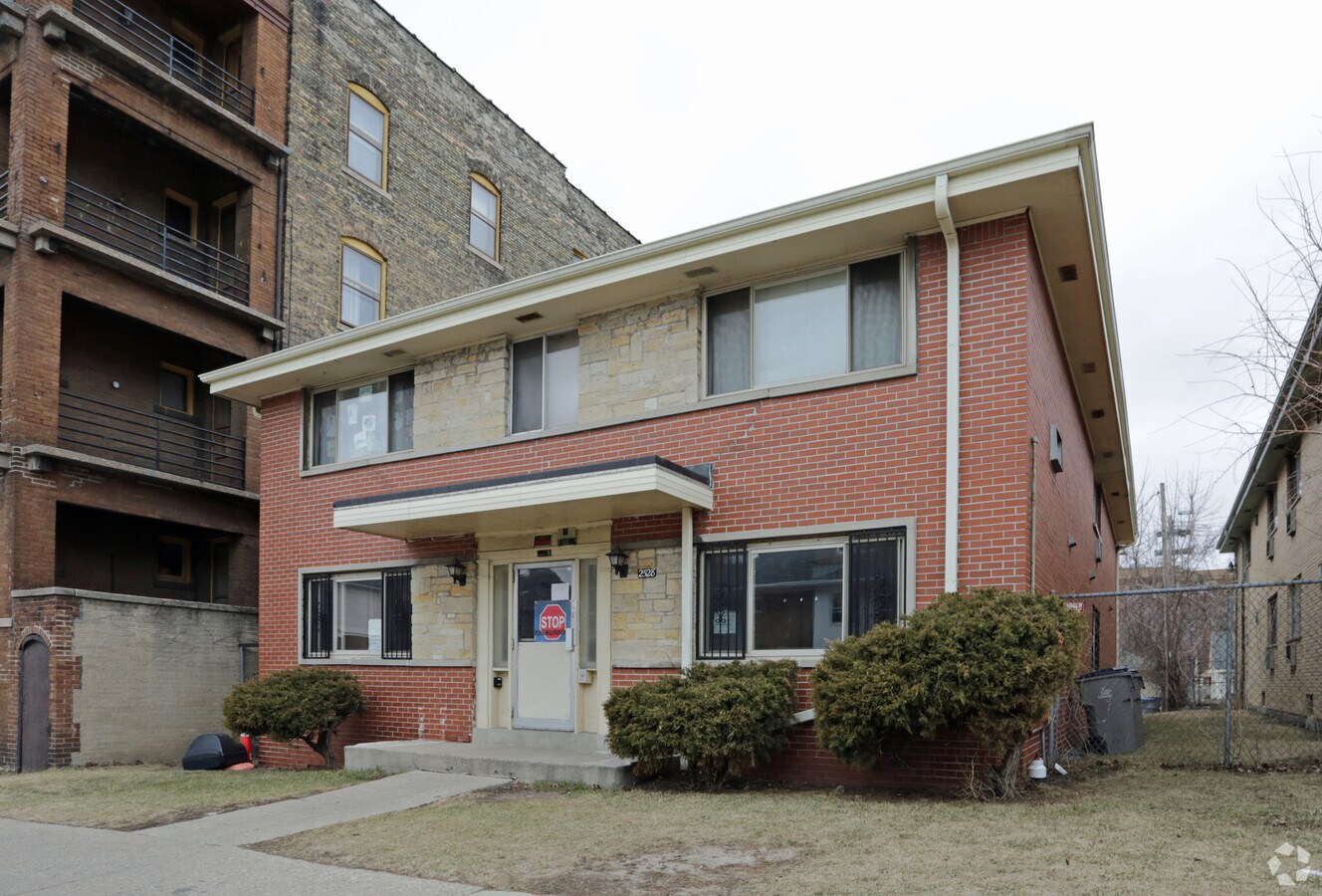 Photo - 2528 W Wells St