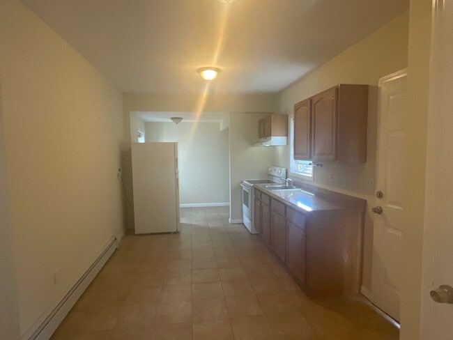 Photo - 21 Cooley Ave Unit 21 Cooley Ave 2nd Floor