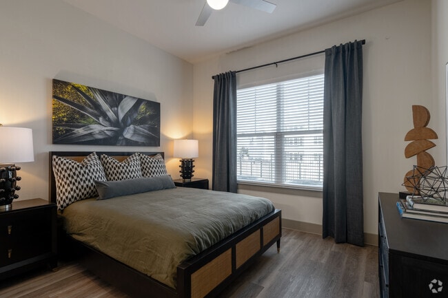 2BR, 2BA - 1,010SF - Second Bedroom