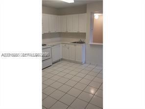 Photo - 5100 SW 41st St Unit 322