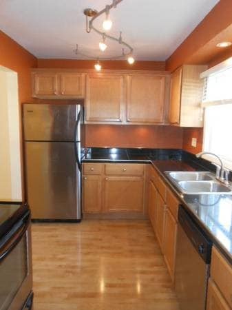 2727 N 12th St Unit 2
