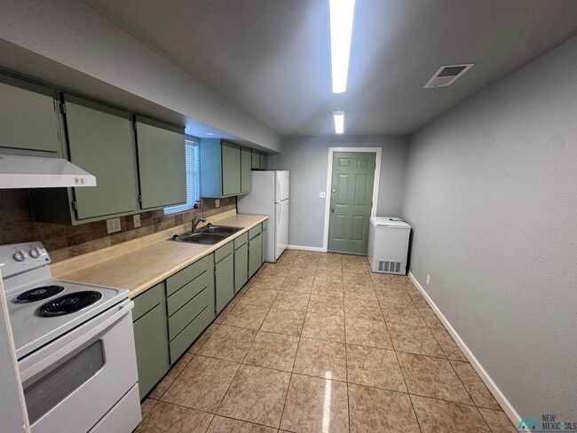 Photo - 211 N 9th St