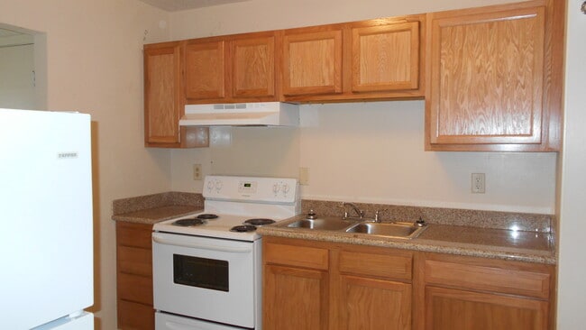 Photo - 112 Omega St