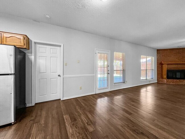 Photo - 8913 Barton Creek Dr