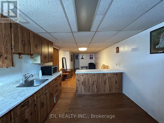 Photo - 8 Highwood Ave