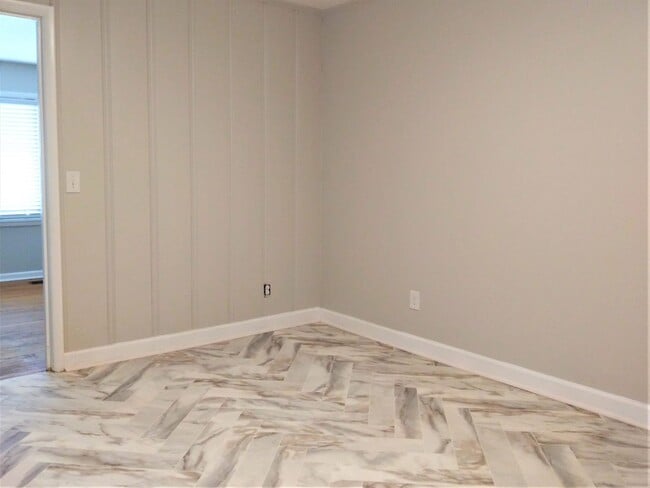 Photo - Fresh, Updated 3 bed, 1 bath Ranch ***PET FRIENDLY***