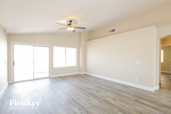 Photo - 8630 W Shaw Butte Dr