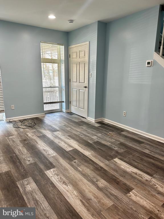 Photo - 542 Stanbridge St