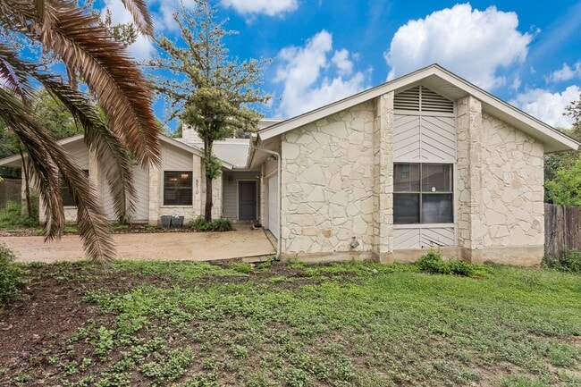 Photo - RENOVATED 3-BEDROOM HOME IN BRAUN STATION