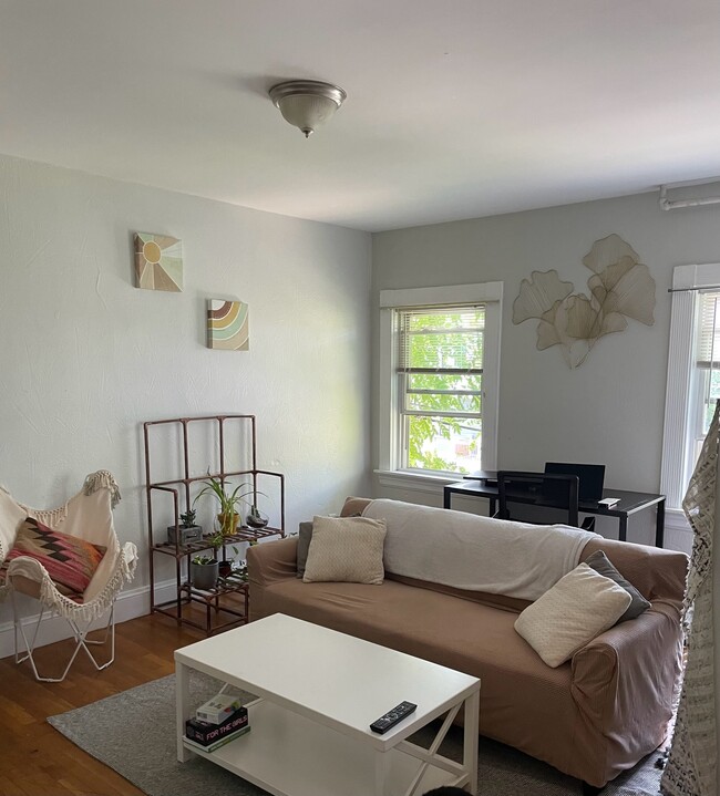Photo - 76 Linden St Unit 2