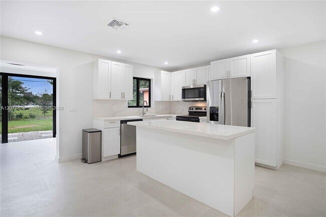 Photo - 2230 N 62nd Ave