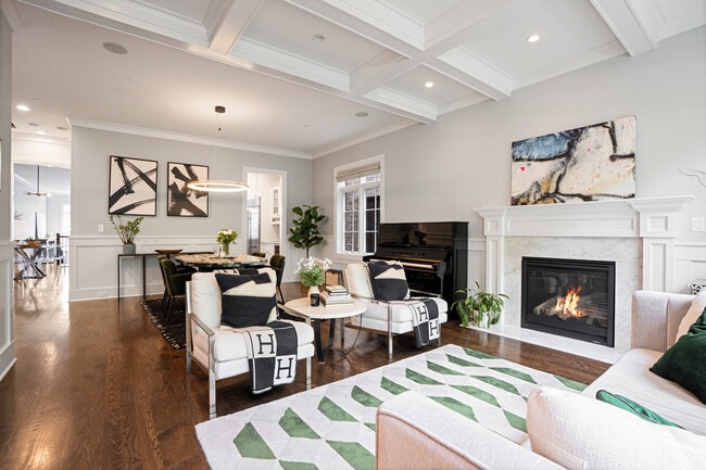 Photo - 3514 N Leavitt St