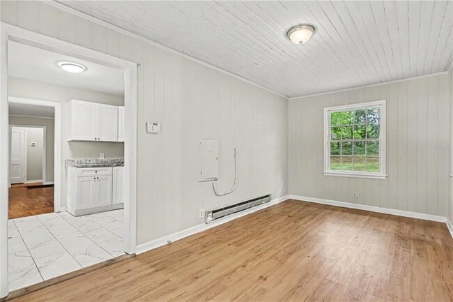 Photo - 3743 Poplar Dr