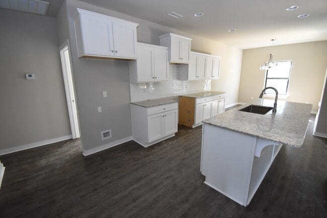 Photo - Be a Part of This Neighborhood in Farmington Heights!!!