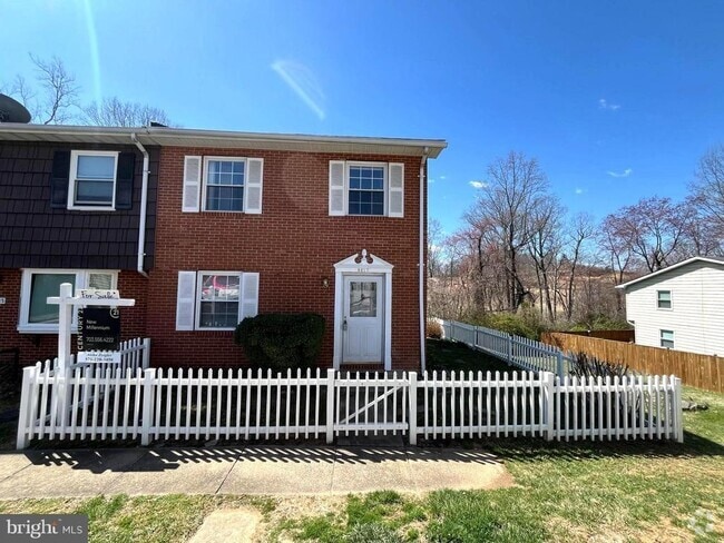 Building Photo - 8617 Colston Ct Rental