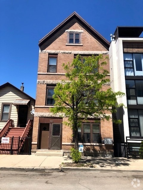 Building Photo - 1532 W Chestnut St Unit 1R Rental