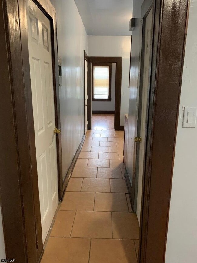 Photo - 89 W Allen St