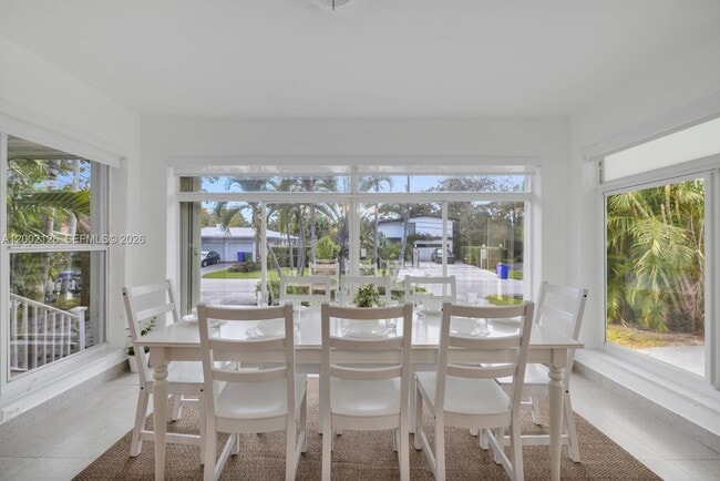 Photo - 1031 NE Little River Dr