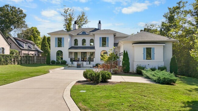 Photo - 3311 Skyline Dr