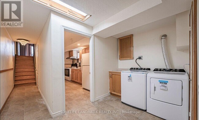 Photo - 2797 Windjammer Rd