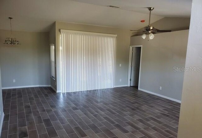 Photo - 3780 Kinney St