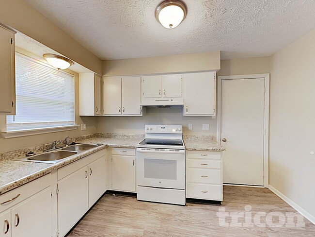 Photo - 8605 Lighthorse Dr