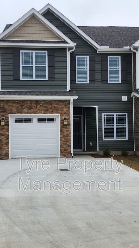 Photo - 1815 Fox Den Way