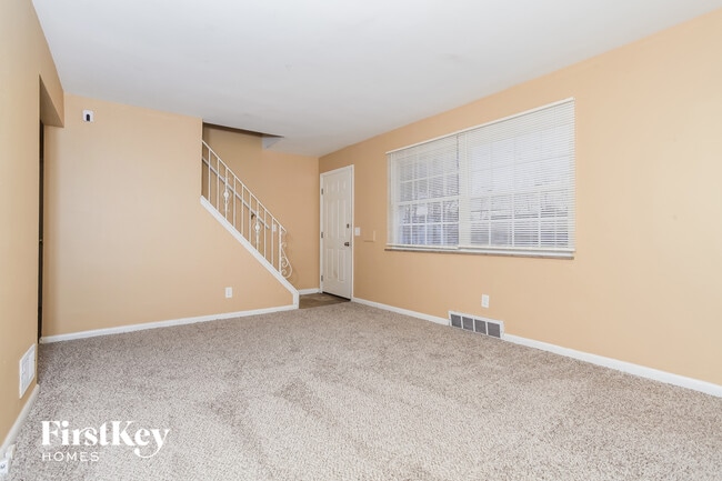 714 Ivyhill Dr