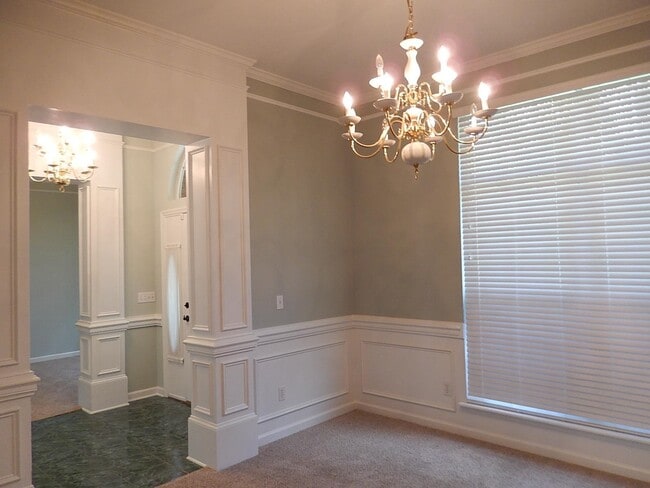 Photo - 1858 Vineland Ln