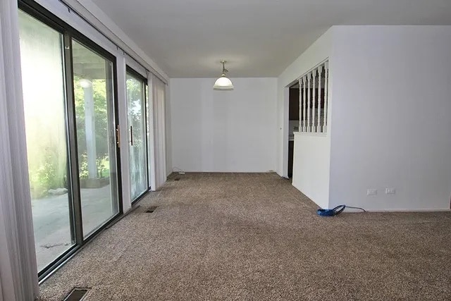 Dining - 404 Sandalwood Ln Unit #B1