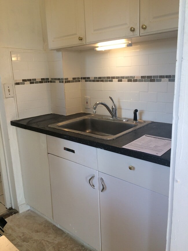 Building Photo - 38 Gordon St Unit 3