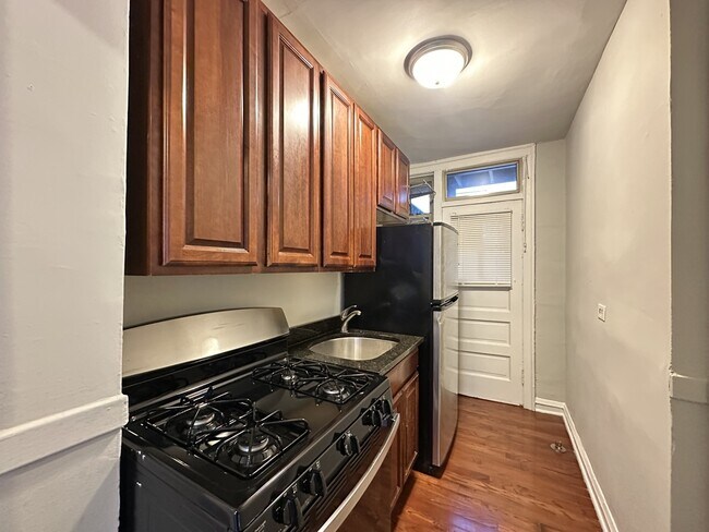 Photo - 547 W Surf St Unit N3