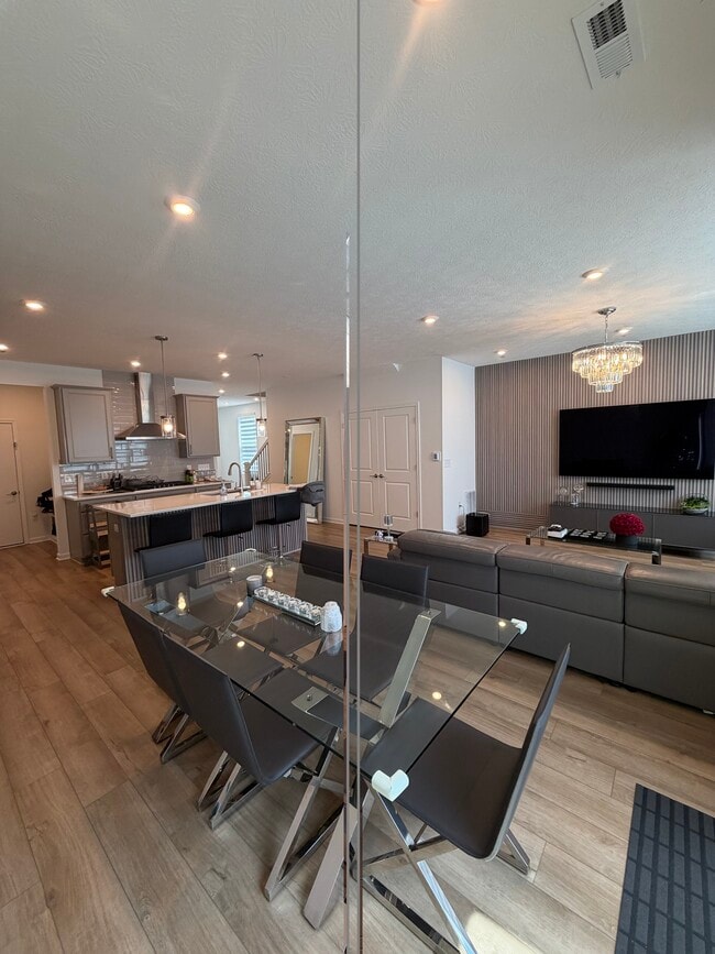 Building Photo - 3357 Abberley Dr