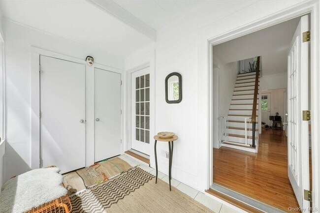 Photo - 25 King St
