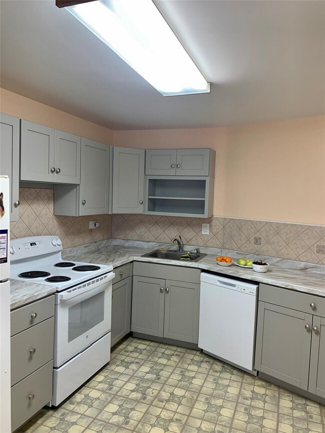 Photo - 1710 NE 191st St Unit 412-3