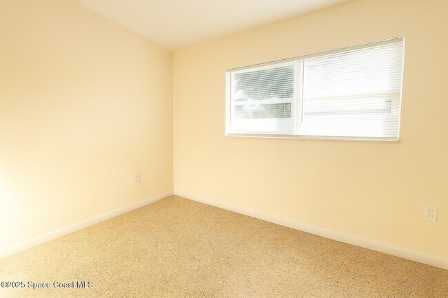 Photo - 814 Warren Ave