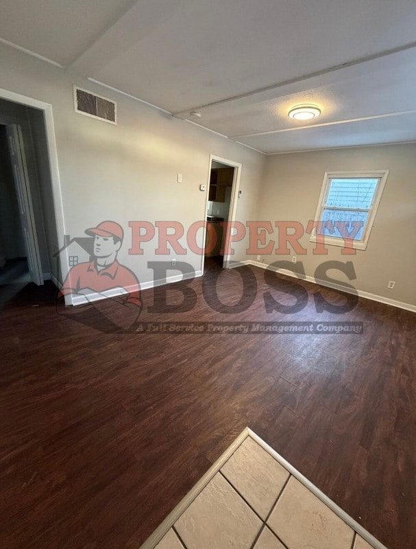 Photo - 7621 Chestnut Ave