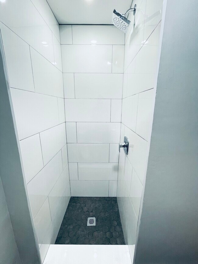 Photo - 5 Spring Garden St Unit 2