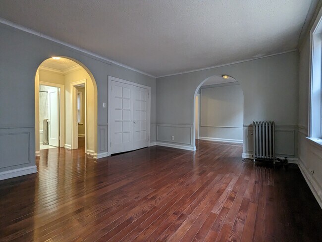 544 W Surf St Unit 2