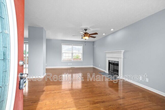 Photo - 1900 Eisenhower Rd