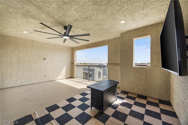 Photo - 6118 Garden Oasis St