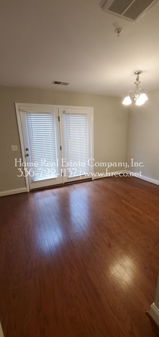 1445 Brookwood Dr