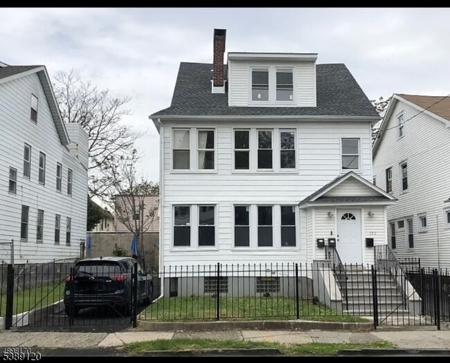 Building Photo - 191 Brookdale Ave Unit 1
