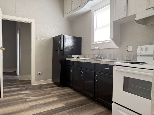 Photo - Super Affordable 3/2 on the South Side